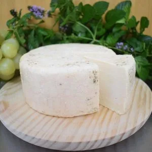 Queso cuarado de cabra